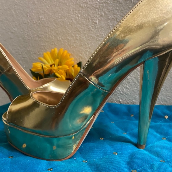 Colin Stuart heels - Picture 9 of 13